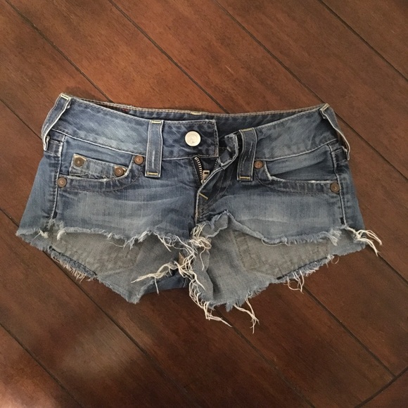 True Religion Pants - TRUE RELIGION BOBBY CUT OFF